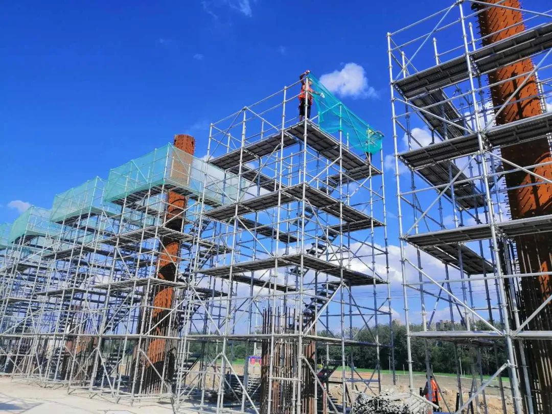 北京盤扣腳手架租賃時要注意哪些事項？(圖1)